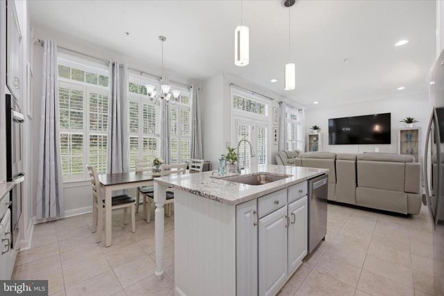 133 WHITELAND HILLS CIR, Exton, PA 19341