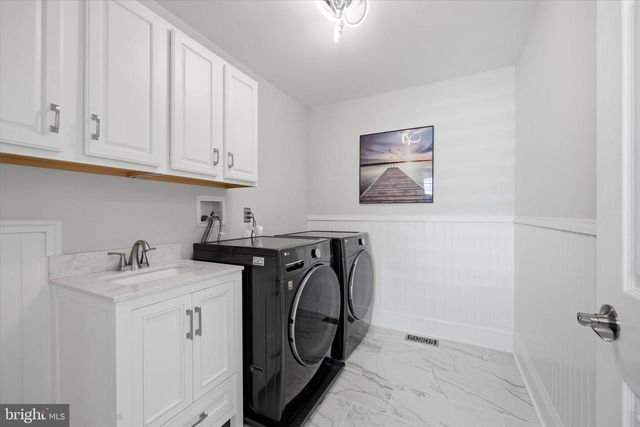 133 WHITELAND HILLS CIR, Exton, PA 19341
