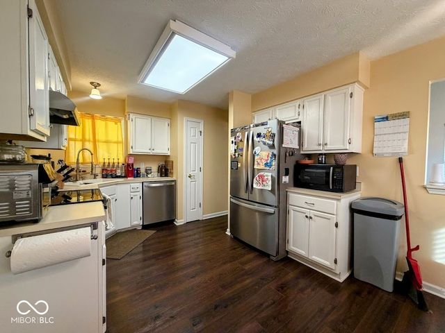 7618 Trophy Club Drive S, Indianapolis, IN 46214