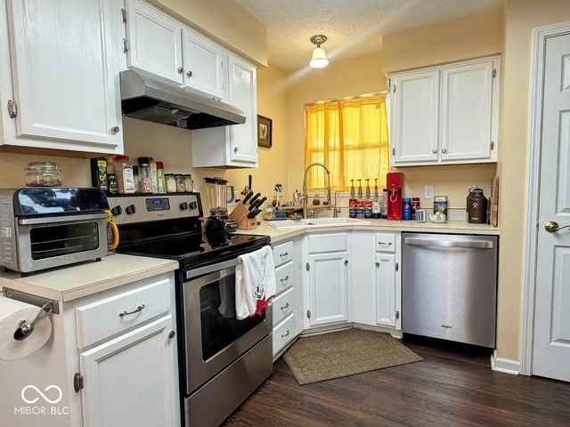 7618 Trophy Club Drive S, Indianapolis, IN 46214