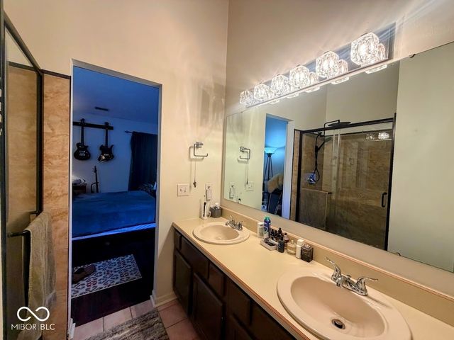 7618 Trophy Club Drive S, Indianapolis, IN 46214