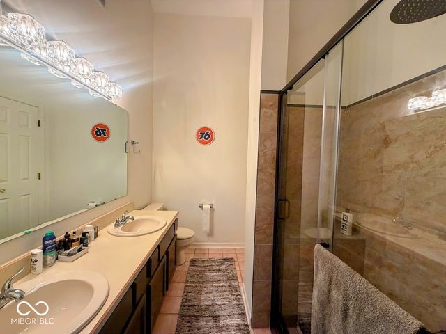 7618 Trophy Club Drive S, Indianapolis, IN 46214