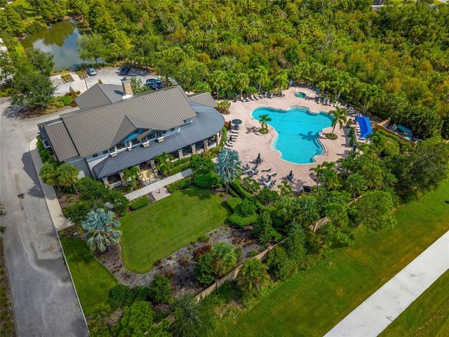 5882 BUNGALOW GROVE COURT, Palmetto, FL 34221
