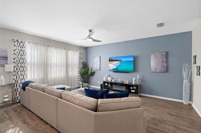 5882 BUNGALOW GROVE COURT, Palmetto, FL 34221