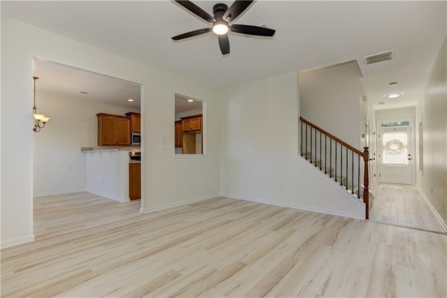 605 Summit Point, Canton, GA 30114