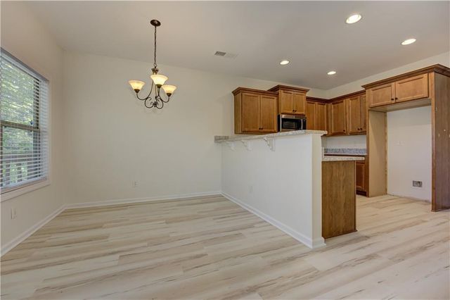 605 Summit Point, Canton, GA 30114