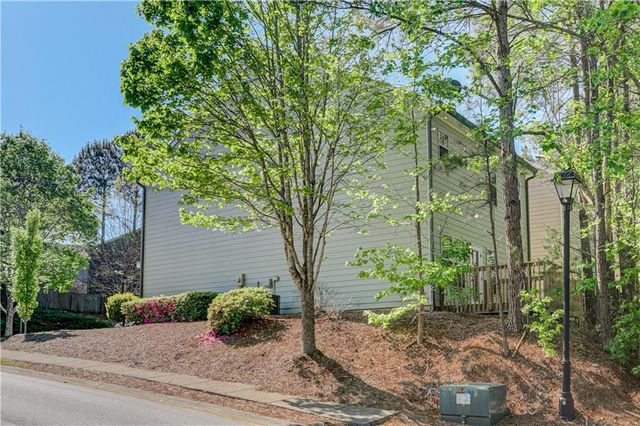 605 Summit Point, Canton, GA 30114