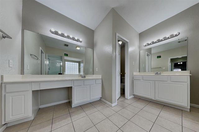 15535 Downford Drive, Tomball, TX 77377