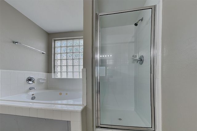 15535 Downford Drive, Tomball, TX 77377