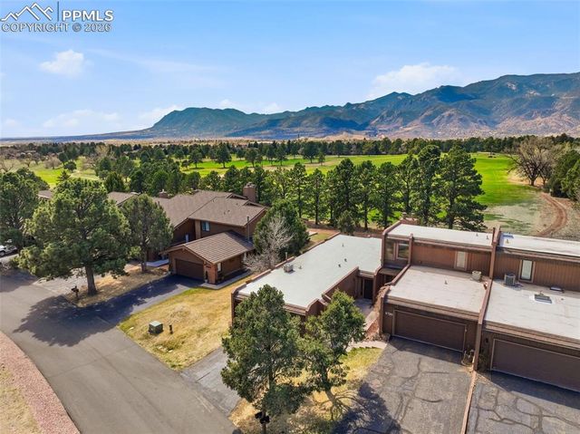 3710 Camels Ridge Lane, Colorado Springs, CO 80904