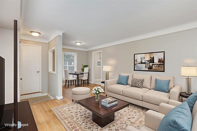 9221 Grandville Avenue, Detroit, MI 48228