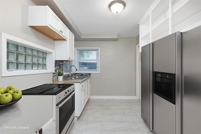 9221 Grandville Avenue, Detroit, MI 48228