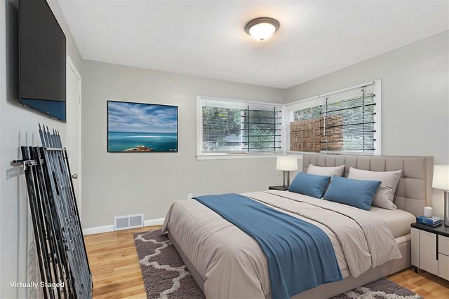 9221 Grandville Avenue, Detroit, MI 48228