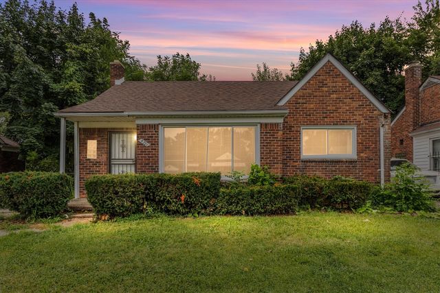 9221 Grandville Avenue, Detroit, MI 48228