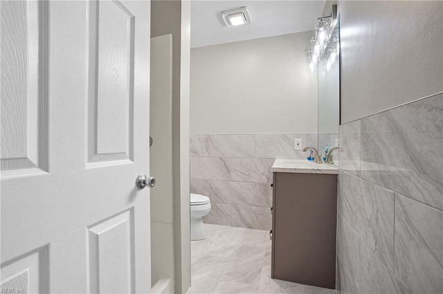 3124 Winchester LN, Virginia Beach, VA 23452