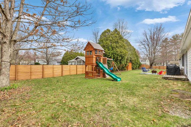 3 Greenbriar Road, Keene, NH 03431