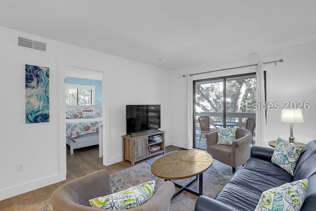 45 Folly Field Rd Apt 13L, Hilton Head Island, SC 29928