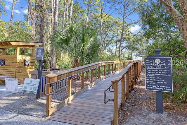 45 Folly Field Rd Apt 13L, Hilton Head Island, SC 29928