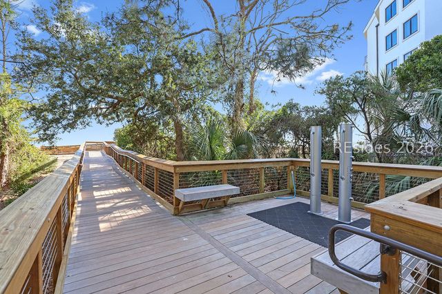 45 Folly Field Rd Apt 13L, Hilton Head Island, SC 29928