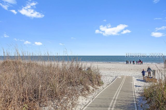 45 Folly Field Rd Apt 13L, Hilton Head Island, SC 29928