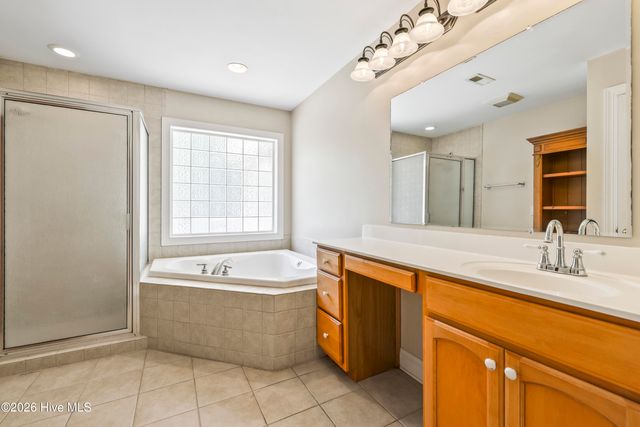 519 Sea Castle Court, Wilmington, NC 28412