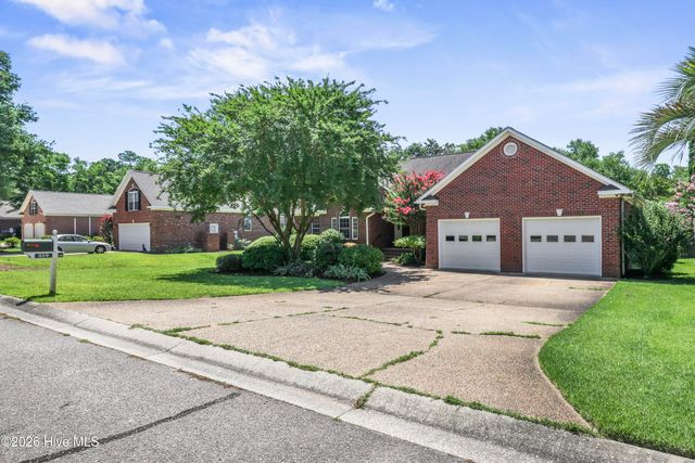 519 Sea Castle Court, Wilmington, NC 28412