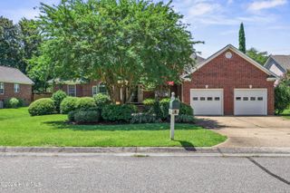 519 Sea Castle Court, Wilmington, NC 28412
