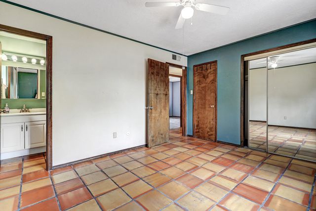300 Aliso Drive SE, Albuquerque, NM 87108