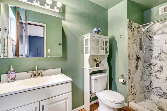 300 Aliso Drive SE, Albuquerque, NM 87108