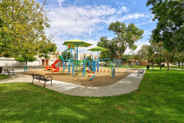 300 Aliso Drive SE, Albuquerque, NM 87108