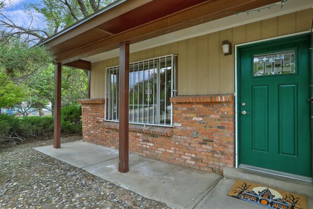 300 Aliso Drive SE, Albuquerque, NM 87108