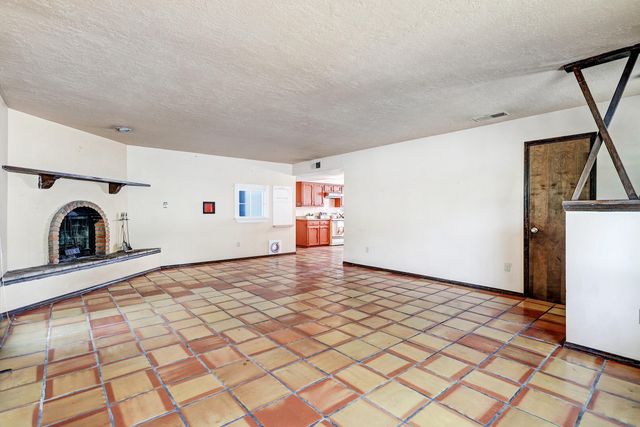 300 Aliso Drive SE, Albuquerque, NM 87108