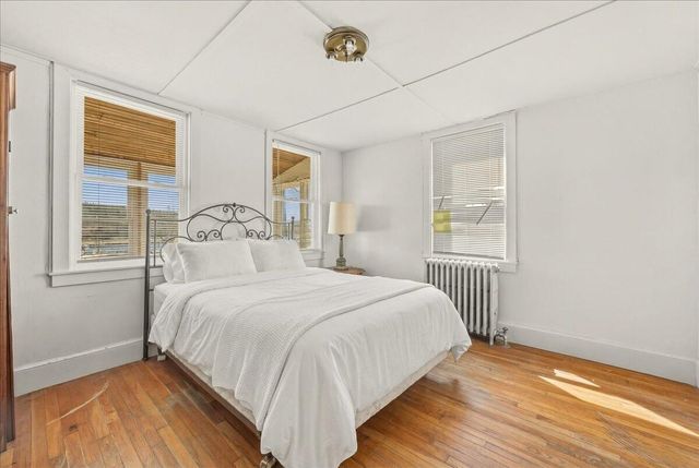 8 Herring Pond Road, Bourne, MA 02532