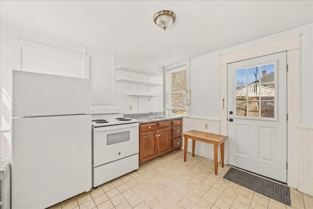 8 Herring Pond Road, Bourne, MA 02532