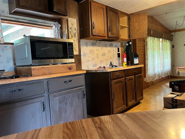 14634 S MOSIERTOWN Road, Meadville, PA 16335