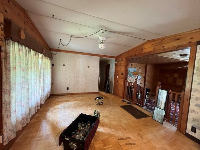 14634 S MOSIERTOWN Road, Meadville, PA 16335