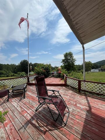 14634 S MOSIERTOWN Road, Meadville, PA 16335