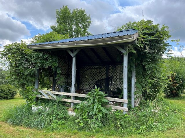 14634 S MOSIERTOWN Road, Meadville, PA 16335