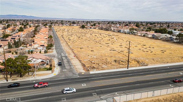751 E K Avenue, Lancaster, CA 93535