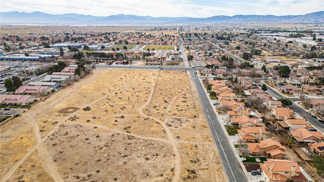 751 E K Avenue, Lancaster, CA 93535