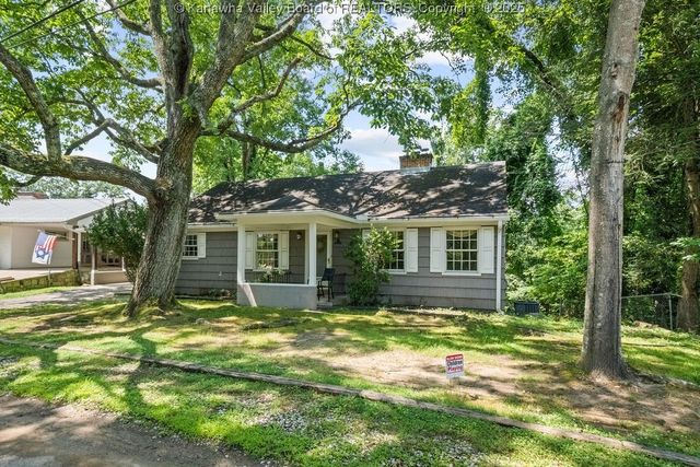 1413 Longridge Road, Charleston, WV 25314