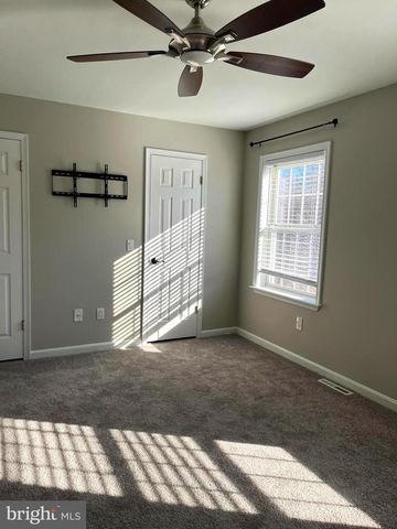 4195 NANTUCKET DR, Mechanicsburg, PA 17050