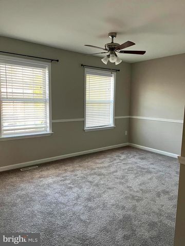 4195 NANTUCKET DR, Mechanicsburg, PA 17050