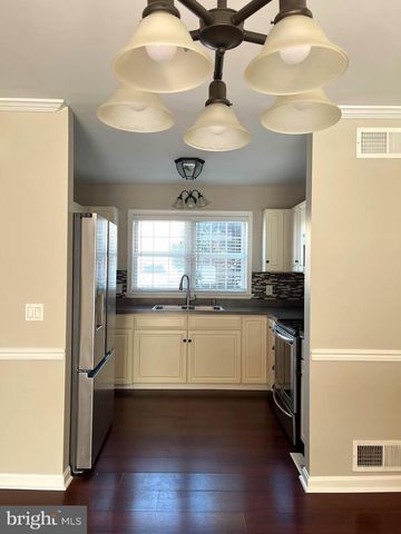 4195 NANTUCKET DR, Mechanicsburg, PA 17050