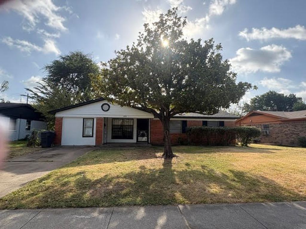 4974 Dupont Drive, Dallas, TX 75216