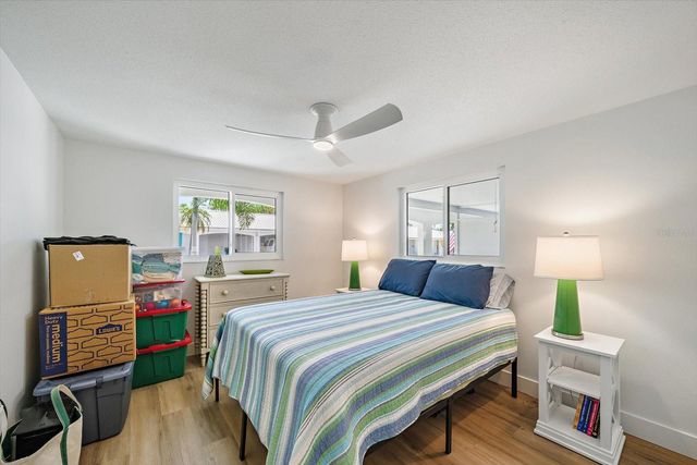 711 SPANISH DRIVE S 211, Longboat Key, FL 34228