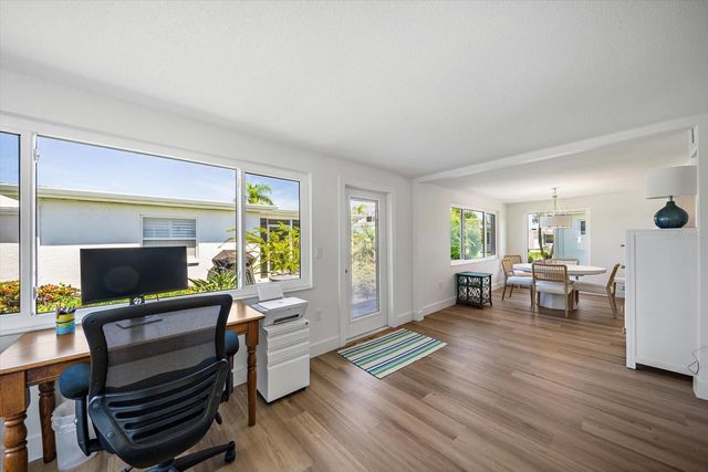 711 SPANISH DRIVE S 211, Longboat Key, FL 34228