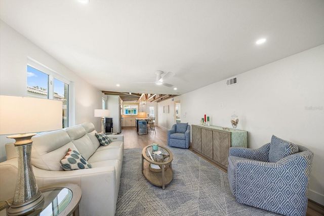 711 SPANISH DRIVE S 211, Longboat Key, FL 34228