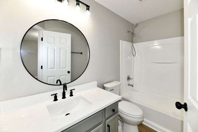 2560 Cabin Hill Road, Indianapolis, IN 46229