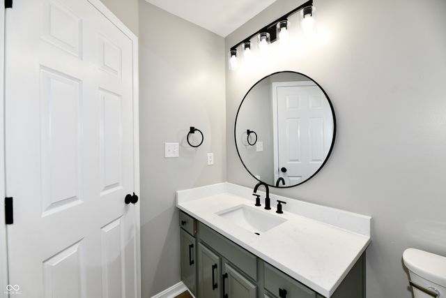 2560 Cabin Hill Road, Indianapolis, IN 46229